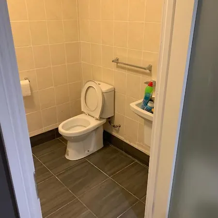 Private Central Near Kilcullen * Wicklow